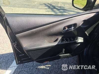 2018 Toyota Prius Two - zdjęcie 9 z 23 - miniatura