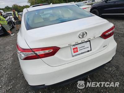 2019 Toyota Camry XLE - zdjęcie 2 z 13 - miniatura