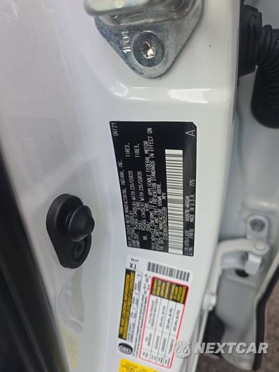 2021 Toyota Highlander Hybrid Platinum - zdjęcie 15 z 25 - miniatura