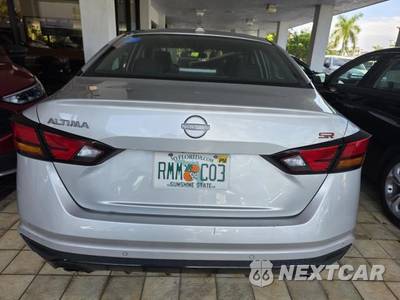 2025 Nissan Altima SR - zdjęcie 22 z 28 - miniatura