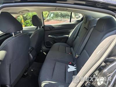 2025 Nissan Altima SV - zdjęcie 26 z 28 - miniatura