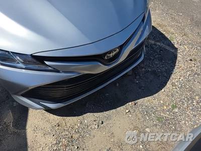 2019 Toyota Camry LE - zdjęcie 2 z 21 - miniatura