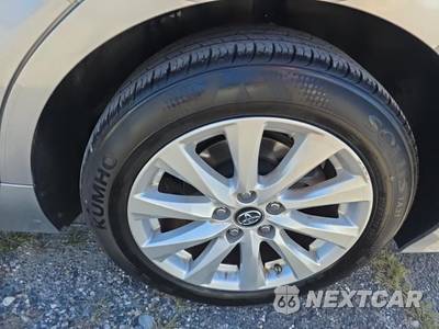 2019 Toyota Camry LE - zdjęcie 11 z 21 - miniatura