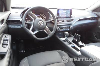 2025 Nissan Altima SV - zdjęcie 14 z 27 - miniatura