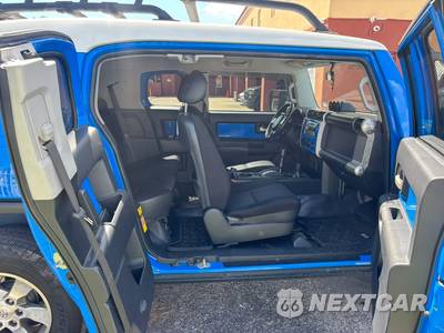 2007 Toyota FJ Cruiser w/Rear Doors - zdjęcie 3 z 11 - miniatura