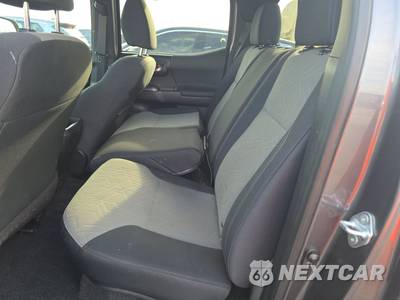 2021 Toyota Tacoma TRD Sport Crew Cab Medium Bed - zdjęcie 13 z 28 - miniatura