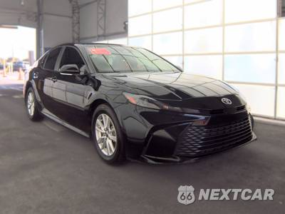 2025 Toyota Camry LE - zdjęcie 3 z 25 - miniatura