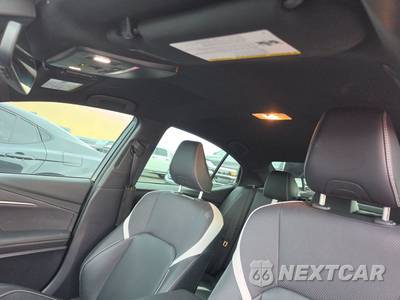 2025 Toyota Camry SE - zdjęcie 18 z 28 - miniatura
