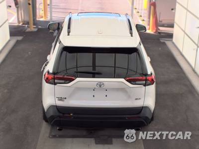 2024 Toyota RAV4 XLE - zdjęcie 5 z 38 - miniatura
