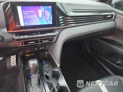 2025 Toyota Camry SE - zdjęcie 11 z 28 - miniatura