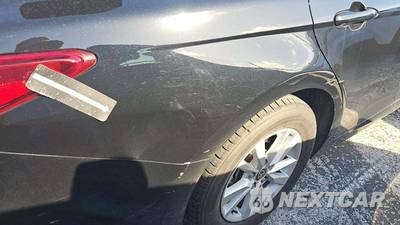 2025 Toyota Camry LE - zdjęcie 23 z 25 - miniatura