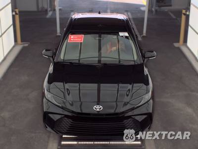 2025 Toyota Camry LE - zdjęcie 2 z 25 - miniatura
