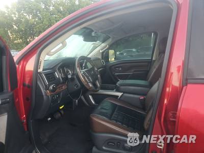 2017 Nissan TITAN XD Platinum Reserve Crew Cab Medium Bed - zdjęcie 13 z 25 - miniatura