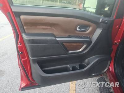 2017 Nissan TITAN XD Platinum Reserve Crew Cab Medium Bed - zdjęcie 15 z 25 - miniatura