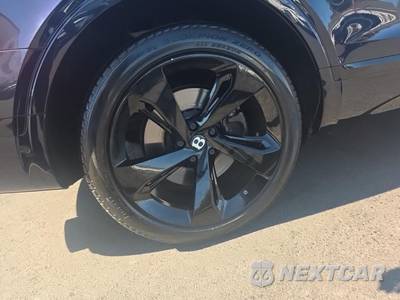 2018 Bentley Bentayga W12 - zdjęcie 10 z 24 - miniatura