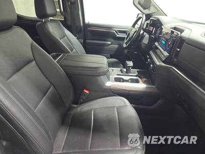 2024 Chevrolet Silverado 1500 LTZ Crew Cab Medium Bed - zdjęcie 8 z 25 - miniatura