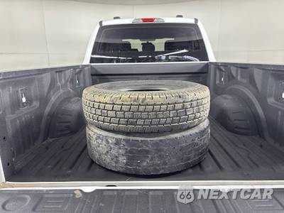 2023 Ford Super Duty F-250 XL Crew Cab Medium Bed - zdjęcie 9 z 19 - miniatura