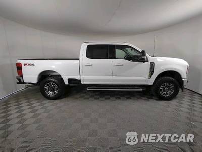 2024 Ford Super Duty F-250 Lariat Crew Cab Medium Bed - zdjęcie 11 z 20 - miniatura