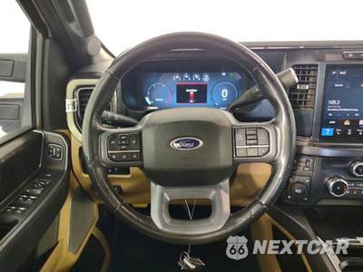 2023 Ford Super Duty F-250 Lariat Crew Cab Medium Bed - zdjęcie 15 z 20 - miniatura