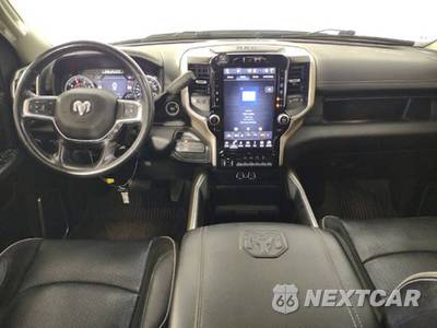 2023 Ram 2500 Laramie Crew Cab Medium Bed - zdjęcie 14 z 19 - miniatura