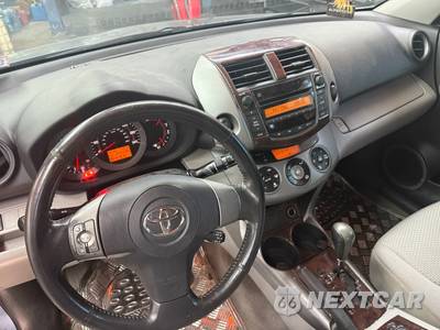 2006 Toyota RAV4 Limited - zdjęcie 24 z 57 - miniatura