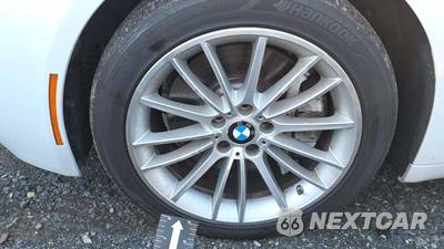 2014 BMW 7 Series Sedan 750i - zdjęcie 26 z 31 - miniatura