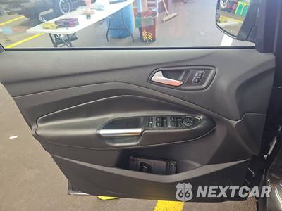 2017 Ford Escape SE - zdjęcie 9 z 46 - miniatura