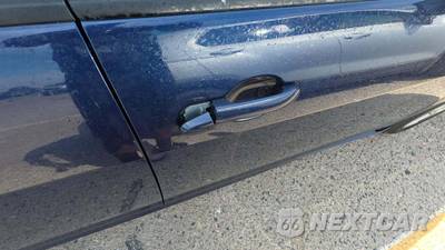 2012 Nissan Versa 1.8 SL Hatchback - zdjęcie 30 z 40 - miniatura