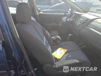 2012 Nissan Versa 1.8 SL Hatchback - zdjęcie 8 z 40 - miniatura
