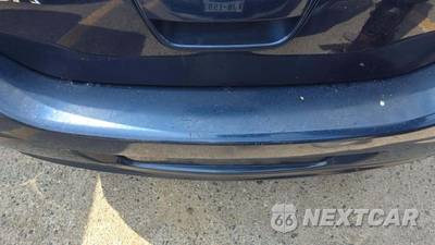 2012 Nissan Versa 1.8 SL Hatchback - zdjęcie 34 z 40 - miniatura