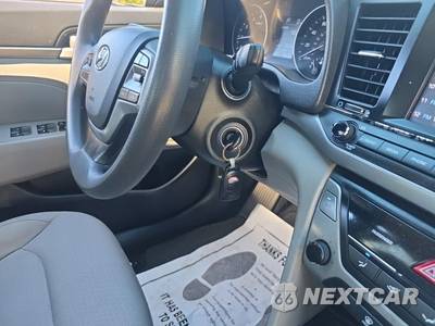 2017 Hyundai Elantra SE Sedan - zdjęcie 23 z 24 - miniatura