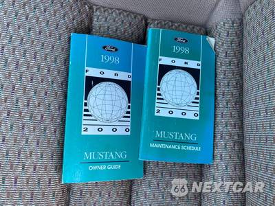 1998 Ford Mustang GT Coupe - zdjęcie 33 z 36 - miniatura