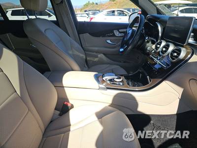 2017 Mercedes-Benz GLC 300 - zdjęcie 8 z 25 - miniatura