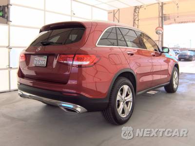 2017 Mercedes-Benz GLC 300 - zdjęcie 4 z 25 - miniatura