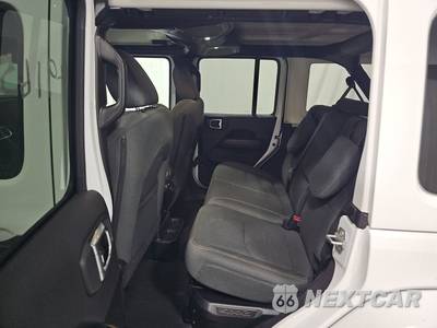 2025 Jeep Wrangler 4xe 4 Door Sahara - zdjęcie 13 z 22 - miniatura