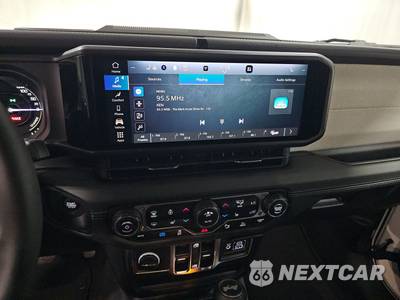 2025 Jeep Wrangler 4xe 4 Door Sahara - zdjęcie 11 z 22 - miniatura