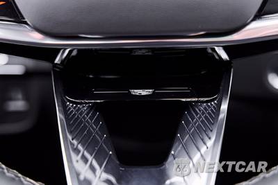 2026 Cadillac Escalade ESV V-Series 1SD - zdjęcie 77 z 99 - miniatura