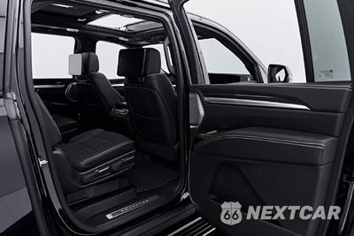 2026 Cadillac Escalade ESV V-Series 1SD - zdjęcie 41 z 99 - miniatura