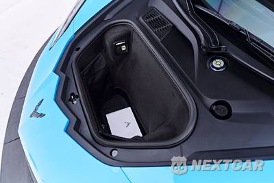 2025 Chevrolet Corvette Z06 Coupe 3LZ - zdjęcie 23 z 90 - miniatura