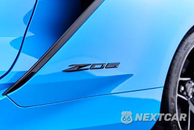 2025 Chevrolet Corvette Z06 Coupe 3LZ - zdjęcie 26 z 90 - miniatura
