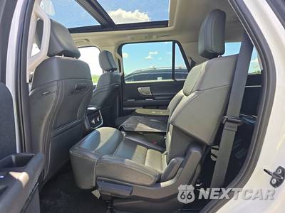 2025 Ford Expedition Active - zdjęcie 13 z 18 - miniatura