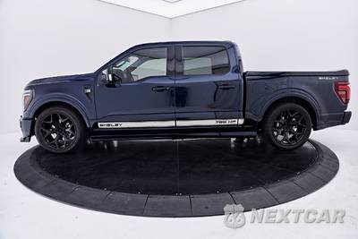 2025 Ford F-150 Lariat Crew Cab Short Bed - zdjęcie 11 z 98 - miniatura