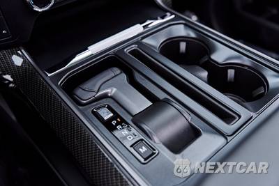 2025 Ford F-150 Lariat Crew Cab Short Bed - zdjęcie 79 z 98 - miniatura
