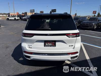 2024 Jeep Grand Cherokee Overland - zdjęcie 4 z 59 - miniatura