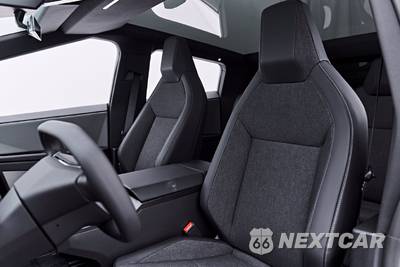 2026 Tesla Cybertruck Crew Cab Medium Bed - zdjęcie 46 z 69 - miniatura