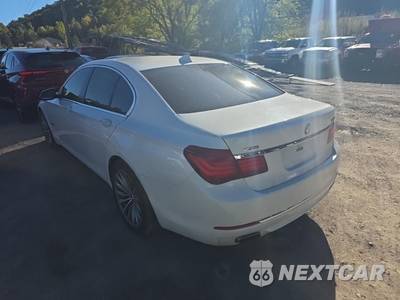 2014 BMW 7 Series Sedan 750i xDrive - zdjęcie 6 z 21 - miniatura