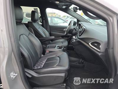 2025 Chrysler Pacifica Select 121.6" WB - zdjęcie 8 z 29 - miniatura