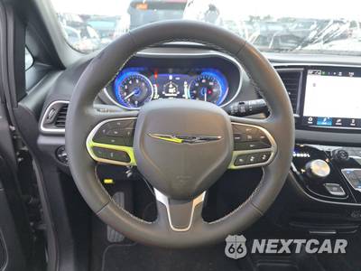 2025 Chrysler Pacifica Select 121.6" WB - zdjęcie 10 z 29 - miniatura