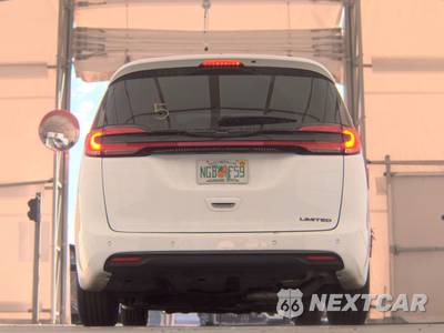 2025 Chrysler Pacifica Limited 121.6" WB - zdjęcie 7 z 37 - miniatura