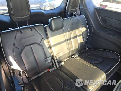 2025 Chrysler Pacifica Limited 121.6" WB - zdjęcie 20 z 37 - miniatura